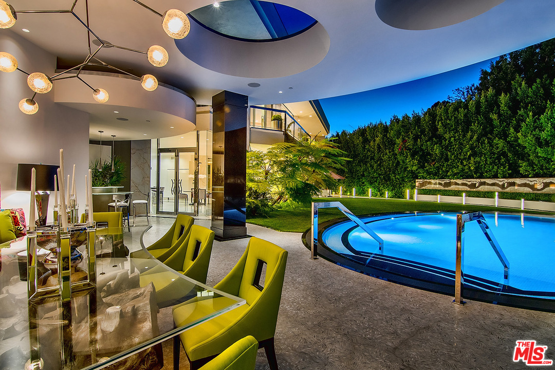 1000 Elden Way Beverly Hills, CA 90210 - Photo 33 of 53 a view of a chairs and table in patio