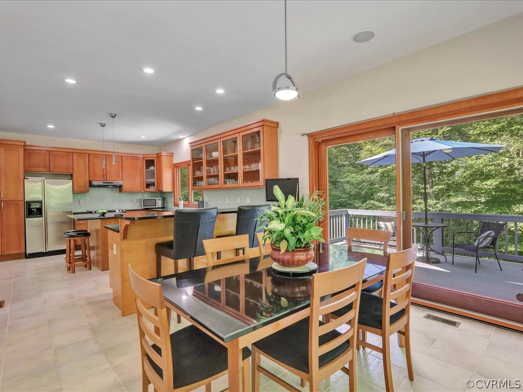 7910 Beach Road Chesterfield, VA 23832 - Photo 19 of 48 Kitchen eat-in area to Kitchen