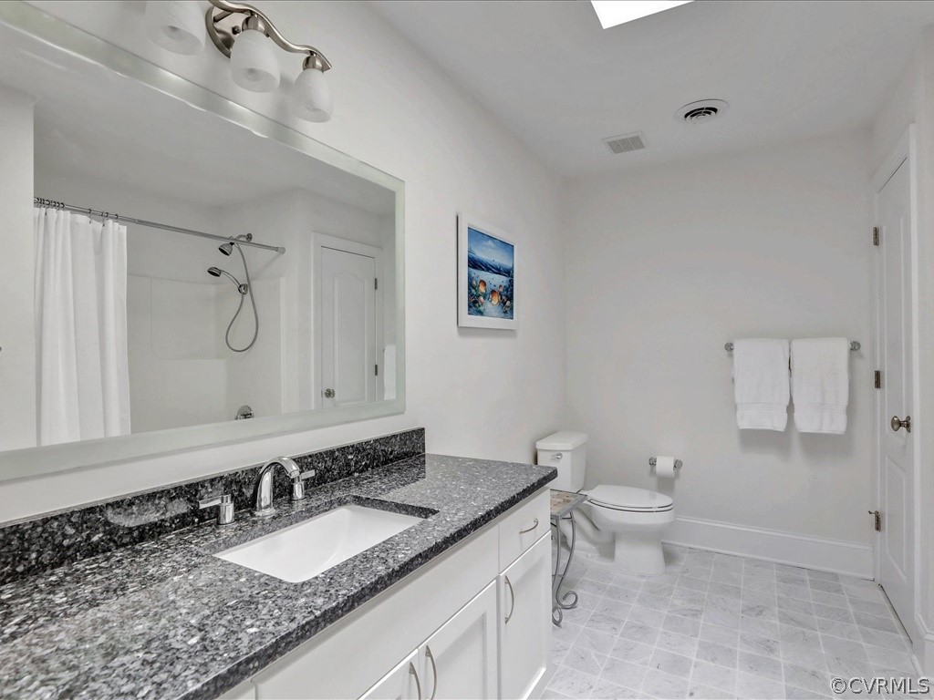 7910 Beach Road Chesterfield, VA 23832 - Photo 35 of 48 Hall Full Bathroom - 11’ x 9’, tumbl