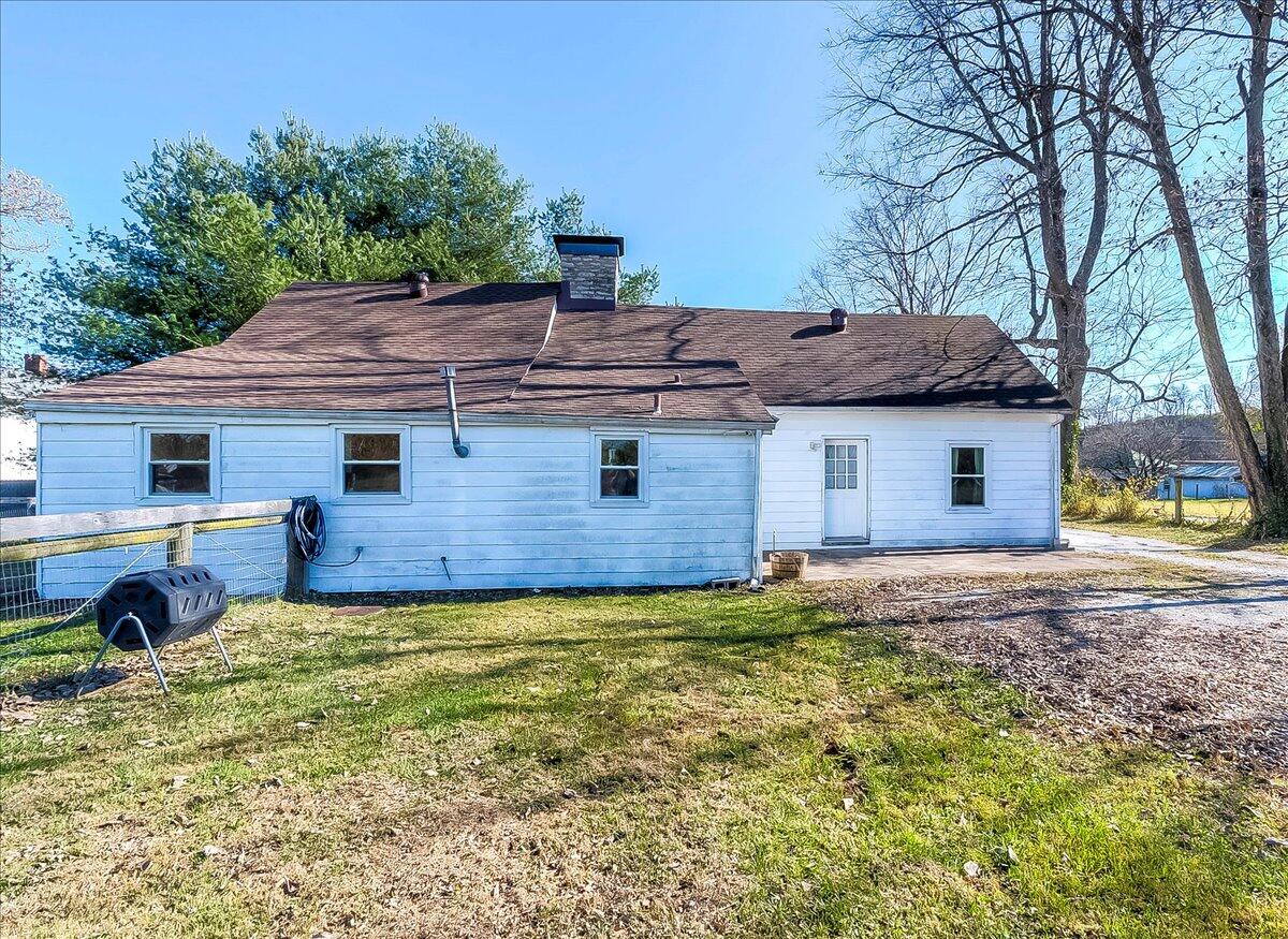 192 Switzer Road Frankfort, KY 40601 - Photo 10 of 32 Backyard 2