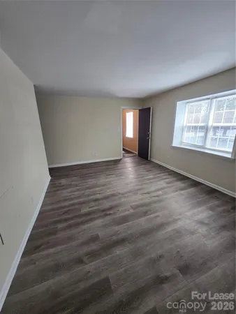$1,095 | 5808 Hunting Ridge Lane, Unit J, Charlotte, NC 28212