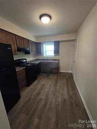 $1,095 | 5808 Hunting Ridge Lane, Unit J, Charlotte, NC 28212
