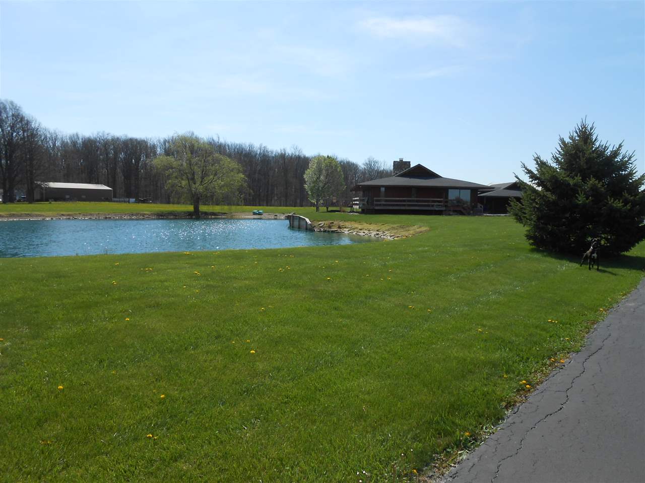 11114 Maples Road Fort Wayne, IN 46816 - Photo 2 of 23