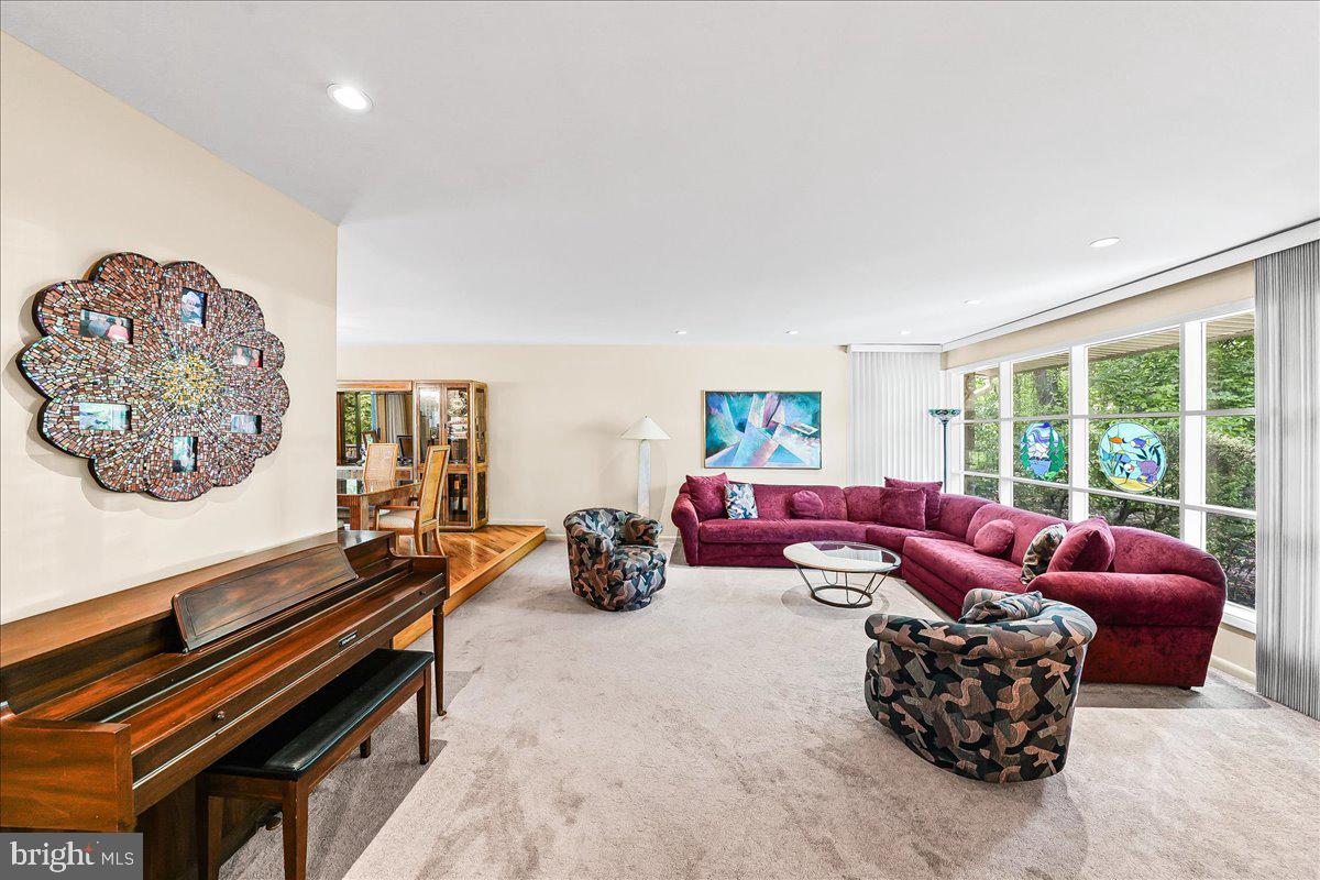 275 Barwynne Road Wynnewood, PA 19096 - Photo 6 of 39
