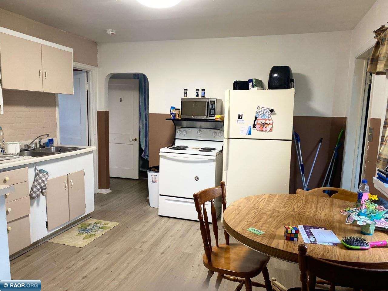 202 Southeast 2nd Street Cook, MN 55723 - Photo 6 of 12