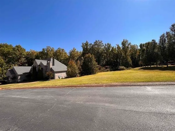 $49,900 | 305 Nicolet Drive, Memphis, TN 38109