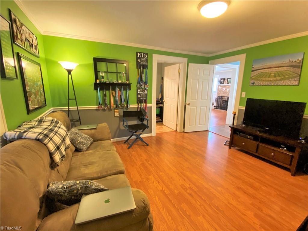 206 Lonesome Road Madison, NC 27025 - Photo 19 of 40 2nd bedroom