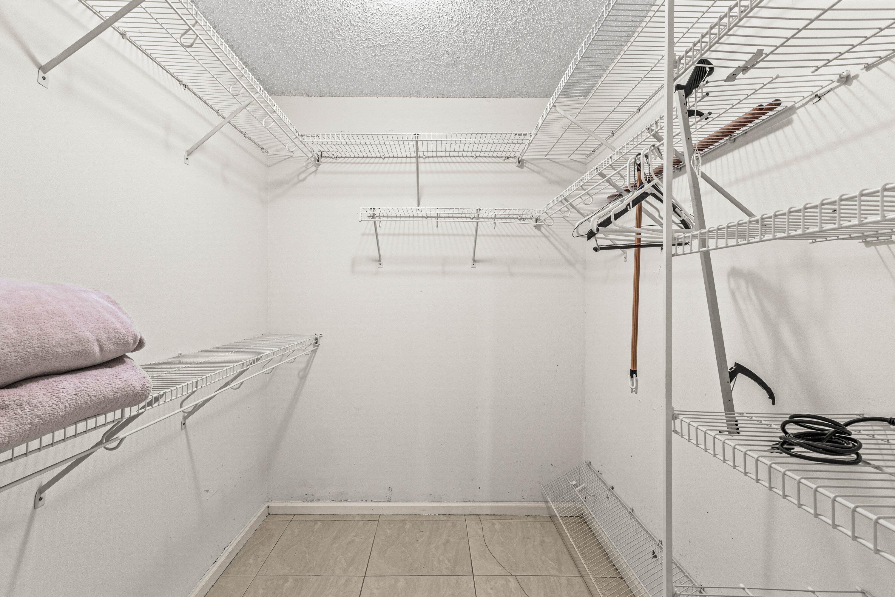 6426 Casabella Lane Boca Raton, FL 33433 - Photo 21 of 42 Huge primary closet