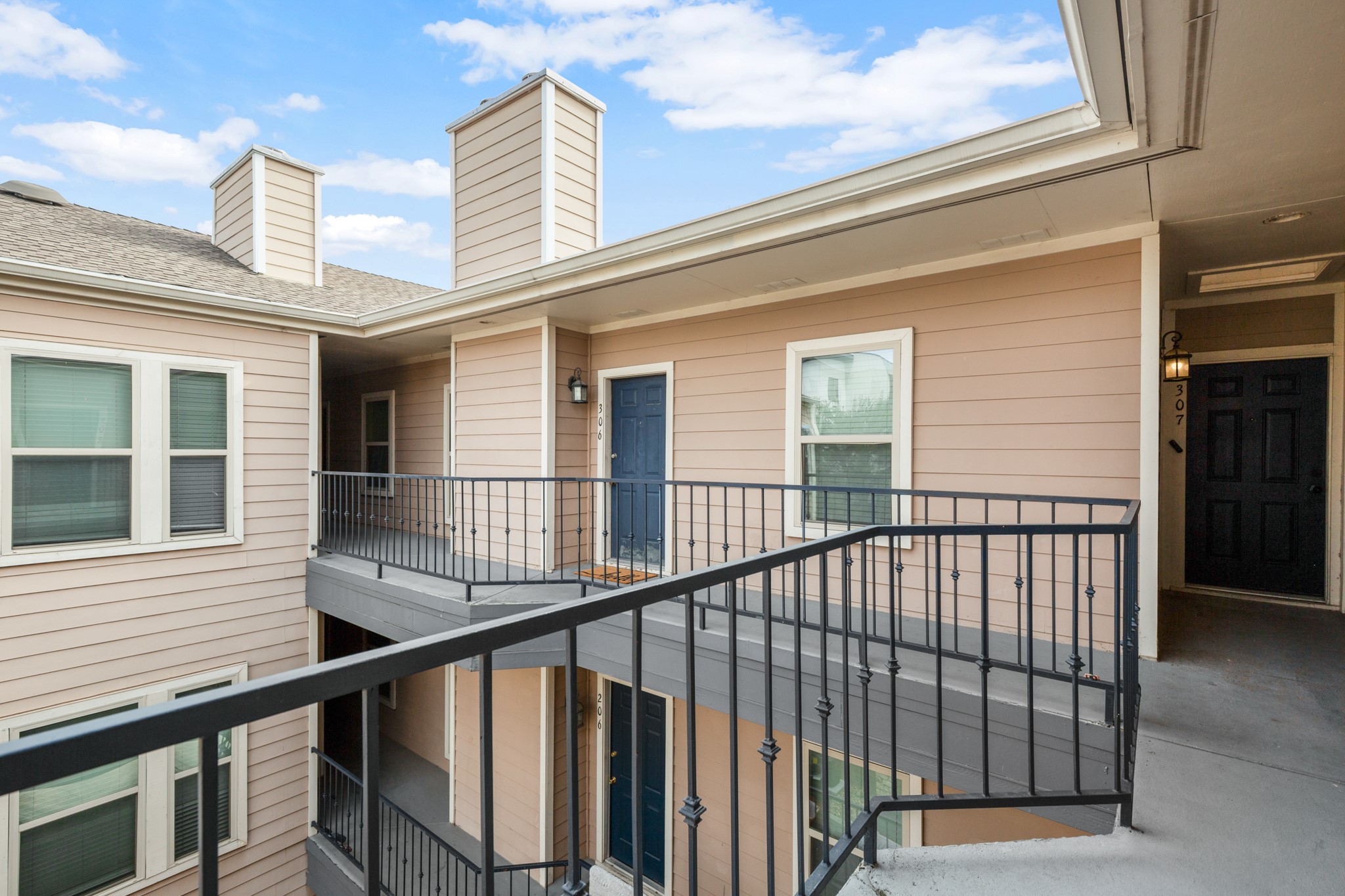 2414 Longview Street, Unit 307 Austin, TX 78705 - Photo 21 of 21