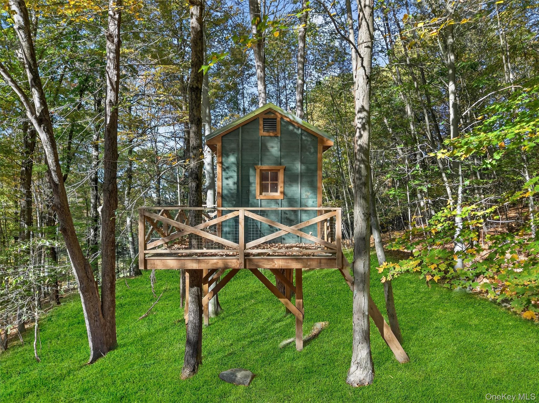 165 Cascade Road Warwick, NY 10990 - Photo 43 of 49 a house view with a garden space