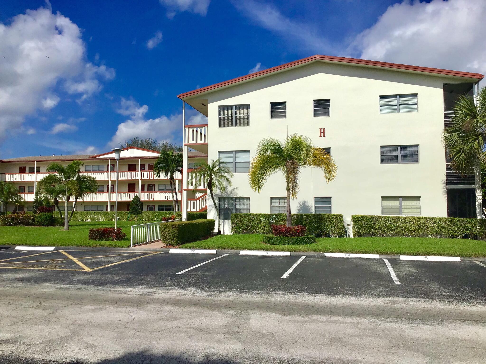 336 Brighton H Boca Raton, FL 33434 - Photo 10 of 26 DC32D270-80F1-4EAB-A2D8-B55807DB1371