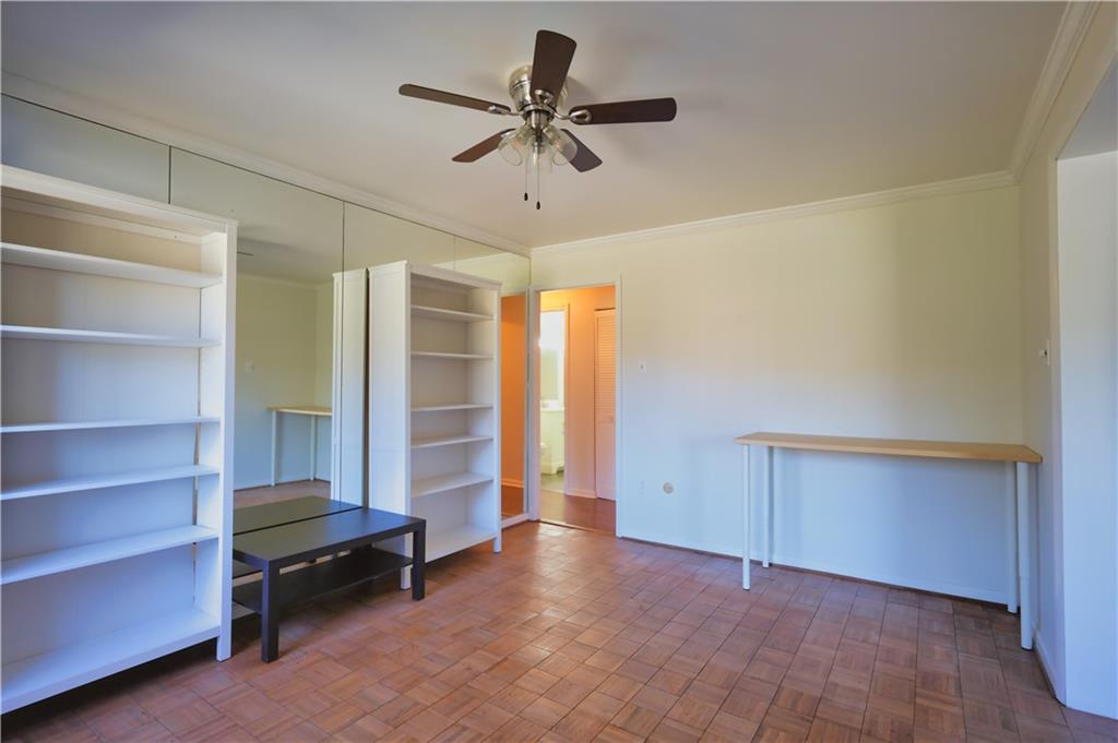 1500 Cochran Road, Unit 812 Pittsburgh, PA 15243 - Photo 16 of 41 or back to bedroom