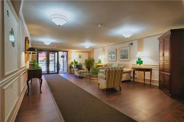 $264,900 | 1500 Cochran Road, Unit 812, Pittsburgh, PA 15243