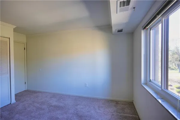 $264,900 | 1500 Cochran Road, Unit 812, Pittsburgh, PA 15243