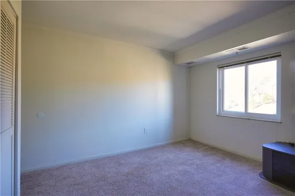 $264,900 | 1500 Cochran Road, Unit 812, Pittsburgh, PA 15243