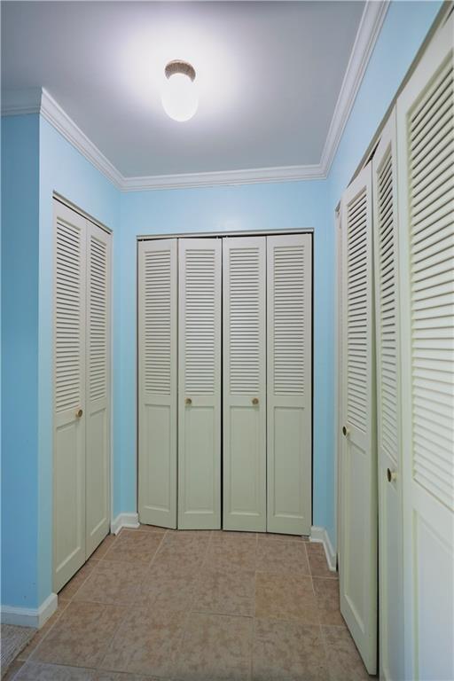 1500 Cochran Road, Unit 812 Pittsburgh, PA 15243 - Photo 29 of 41 lots and lots of closets