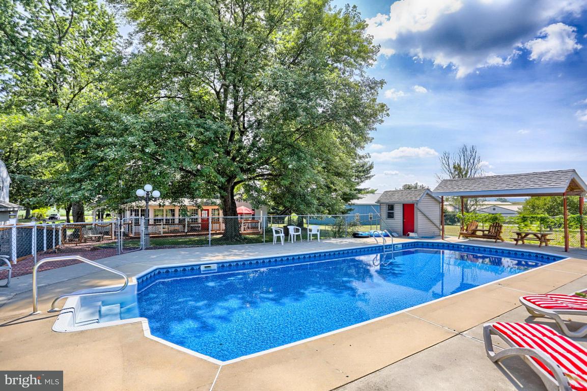 1821 Maytown Road Elizabethtown, PA 17022 - Photo 9 of 52 Gallery Image 9