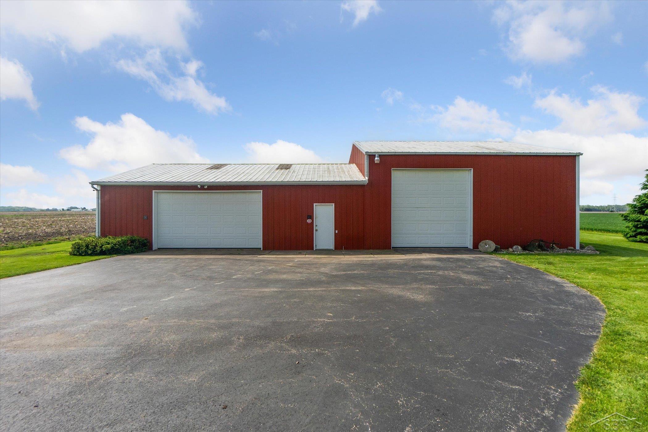 6490 King Road Bridgeport, MI 48722 - Photo 39 of 54