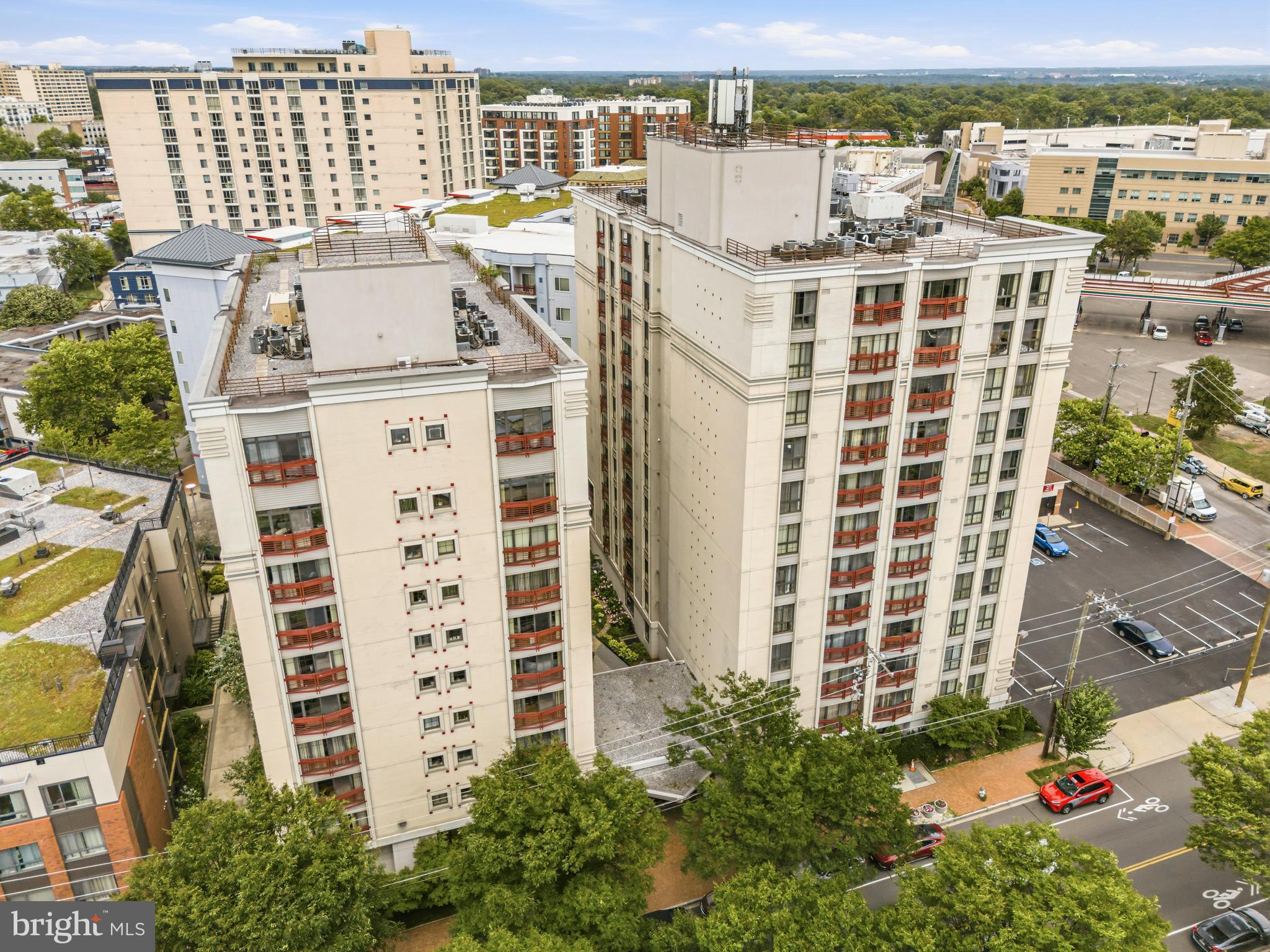 7915 Eastern Avenue Northwest, Unit 1209 Silver Spring, MD 20910 - Photo 4 of 37