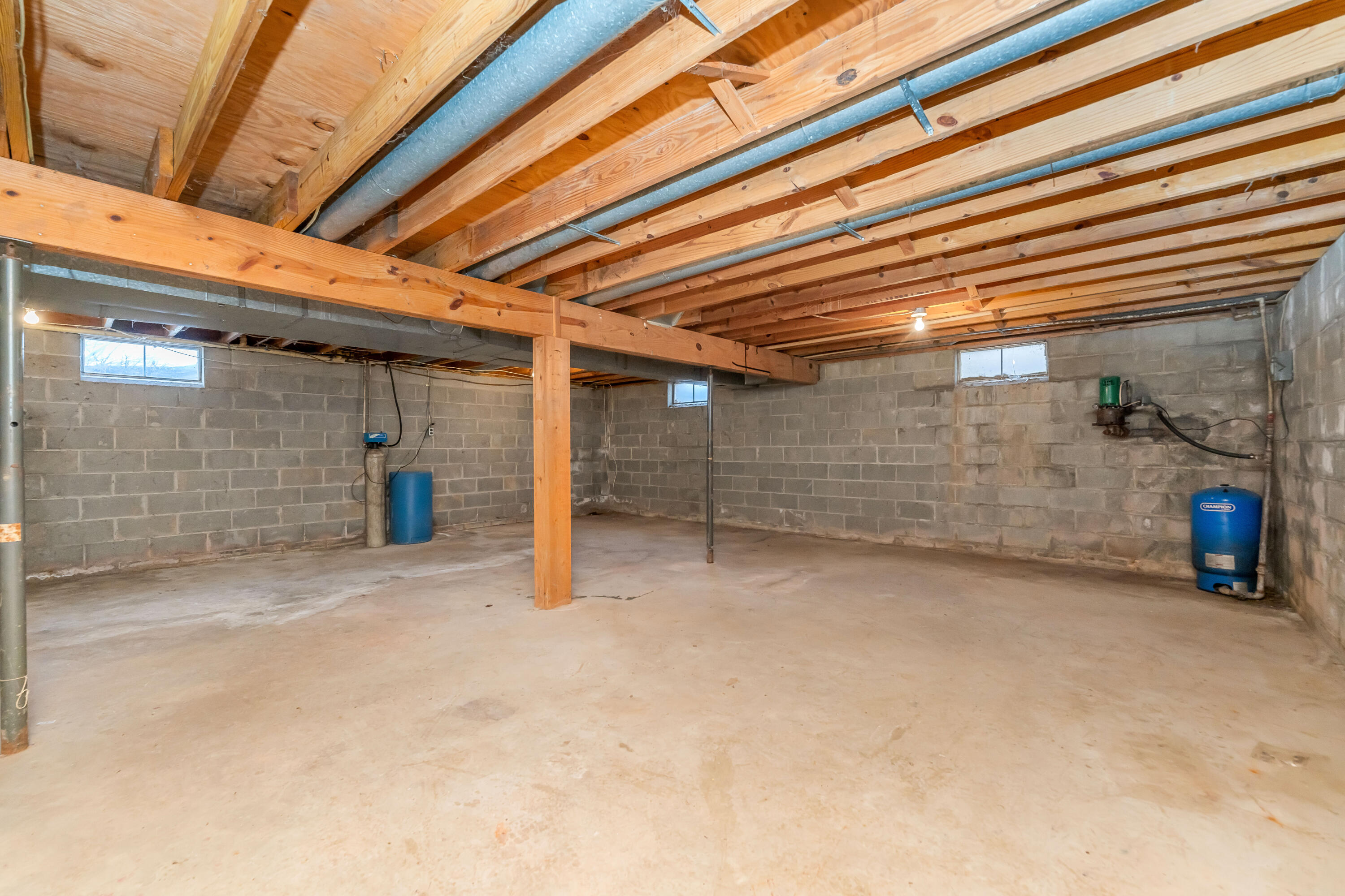 10798 Pleasant Lake Road Delton, MI 49046 - Photo 31 of 41 DSC03988