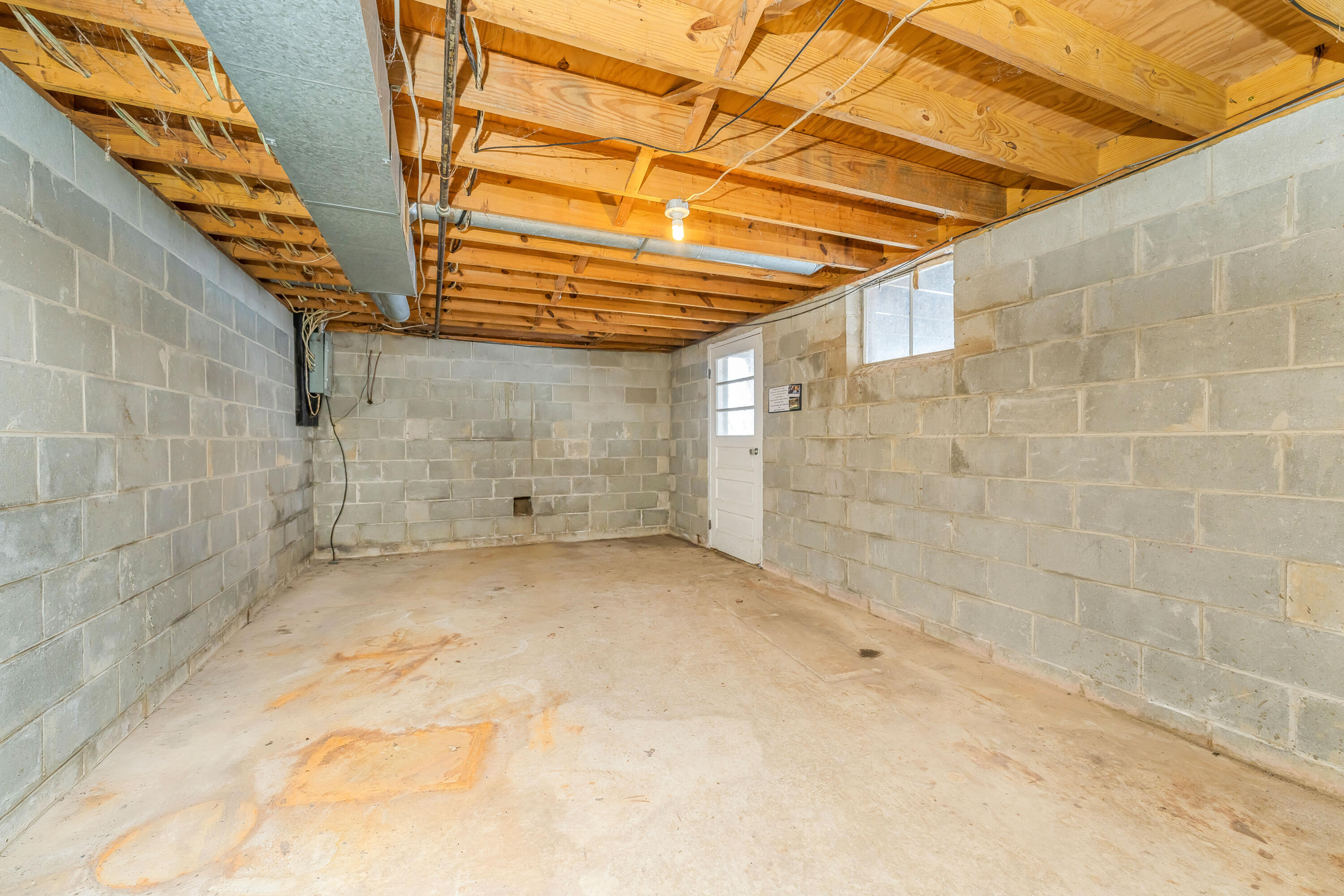 10798 Pleasant Lake Road Delton, MI 49046 - Photo 33 of 41 DSC03990