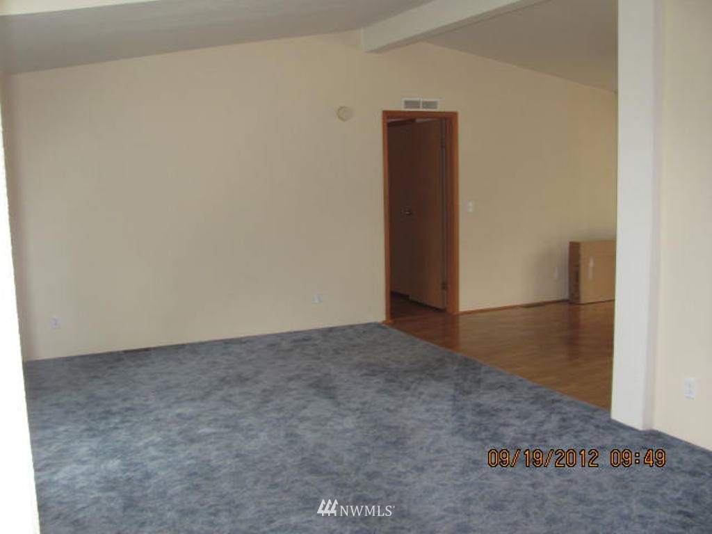 5308 East Collins Road Port Orchard, WA 98366 - Photo 7 of 15 Gallery Image 7
