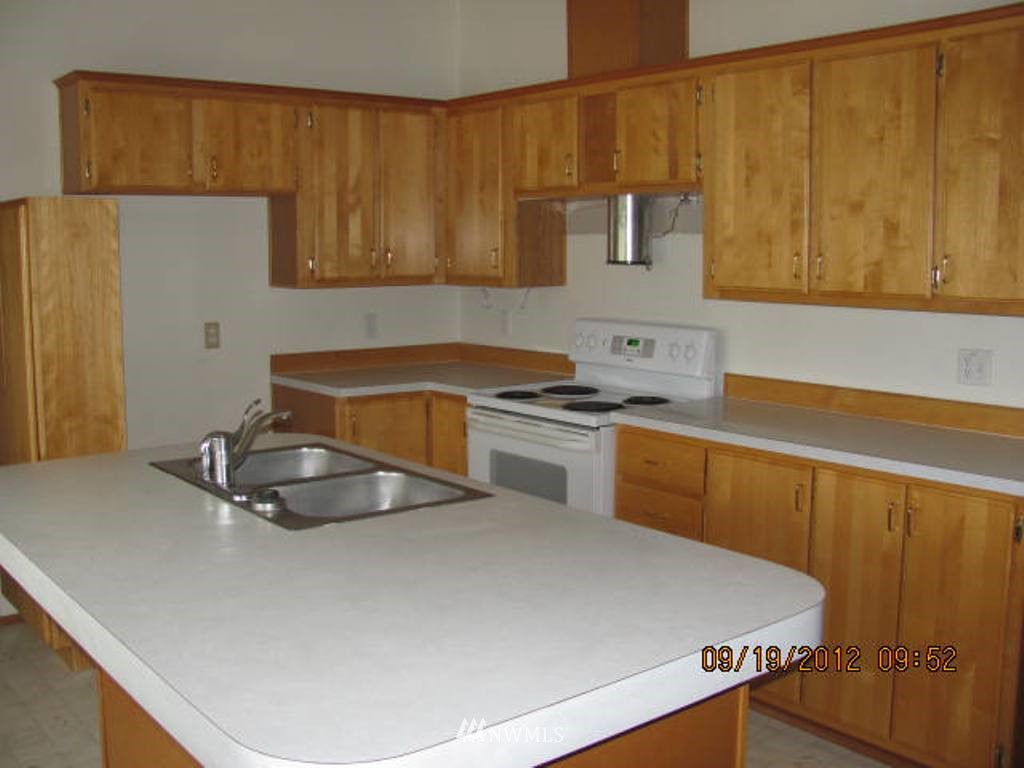 5308 East Collins Road Port Orchard, WA 98366 - Photo 10 of 15 Gallery Image 10