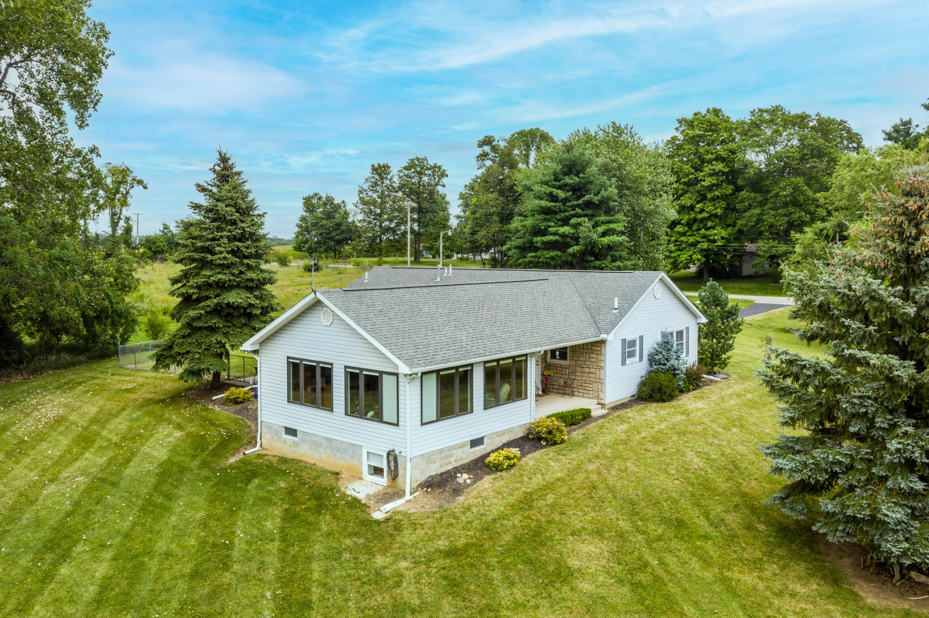 1340 South Ludlow Road Urbana, OH 43078 - Photo 3 of 47