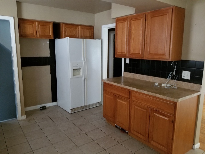 10699 Balfour Road Detroit, MI 48224 - Photo 7 of 13 50027344-6.JPG