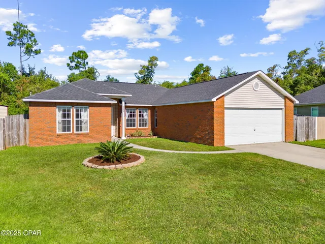 $319,900 | 229 Hannover Circle, Panama City, FL 32404