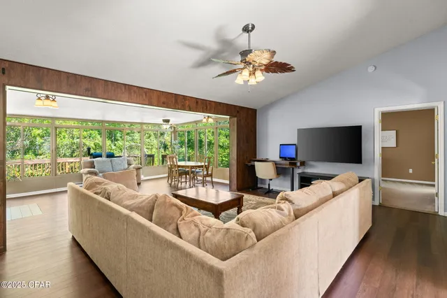 $319,900 | 229 Hannover Circle, Panama City, FL 32404