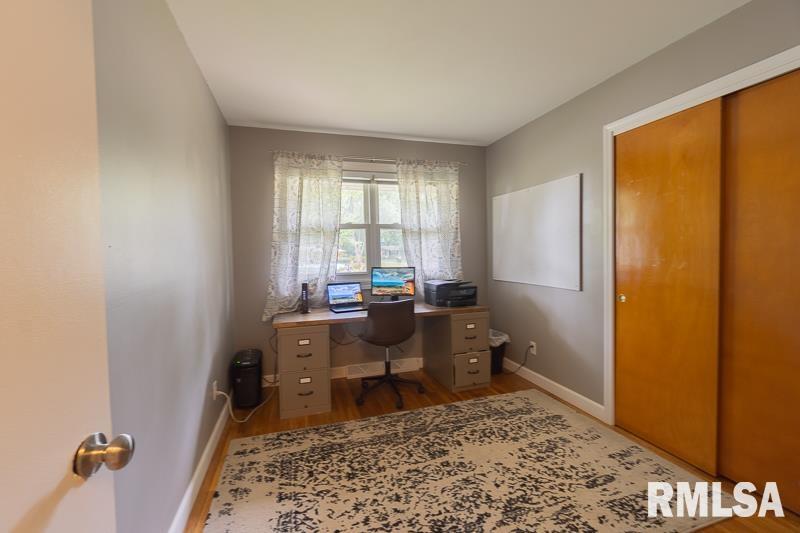 5018 North Ronald Road Peoria, IL 61614 - Photo 7 of 23 Gallery Image 7