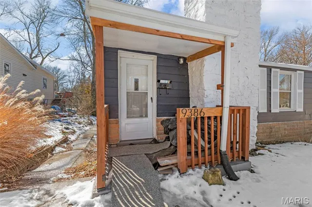 $240,000 | 9386 Golden Gate Road, St. Louis, MO 63144