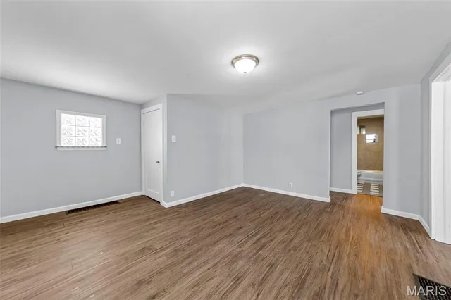 $240,000 | 9386 Golden Gate Road, St. Louis, MO 63144