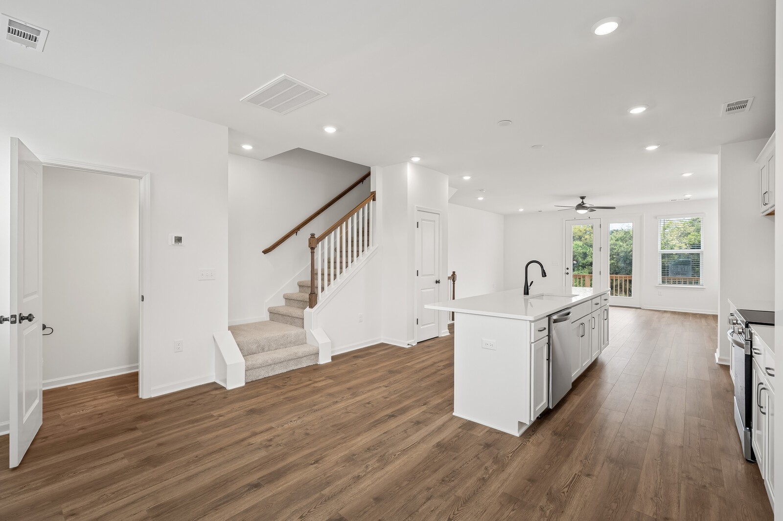 460 Blair Road Smyrna, TN 37167 - Photo 6 of 34