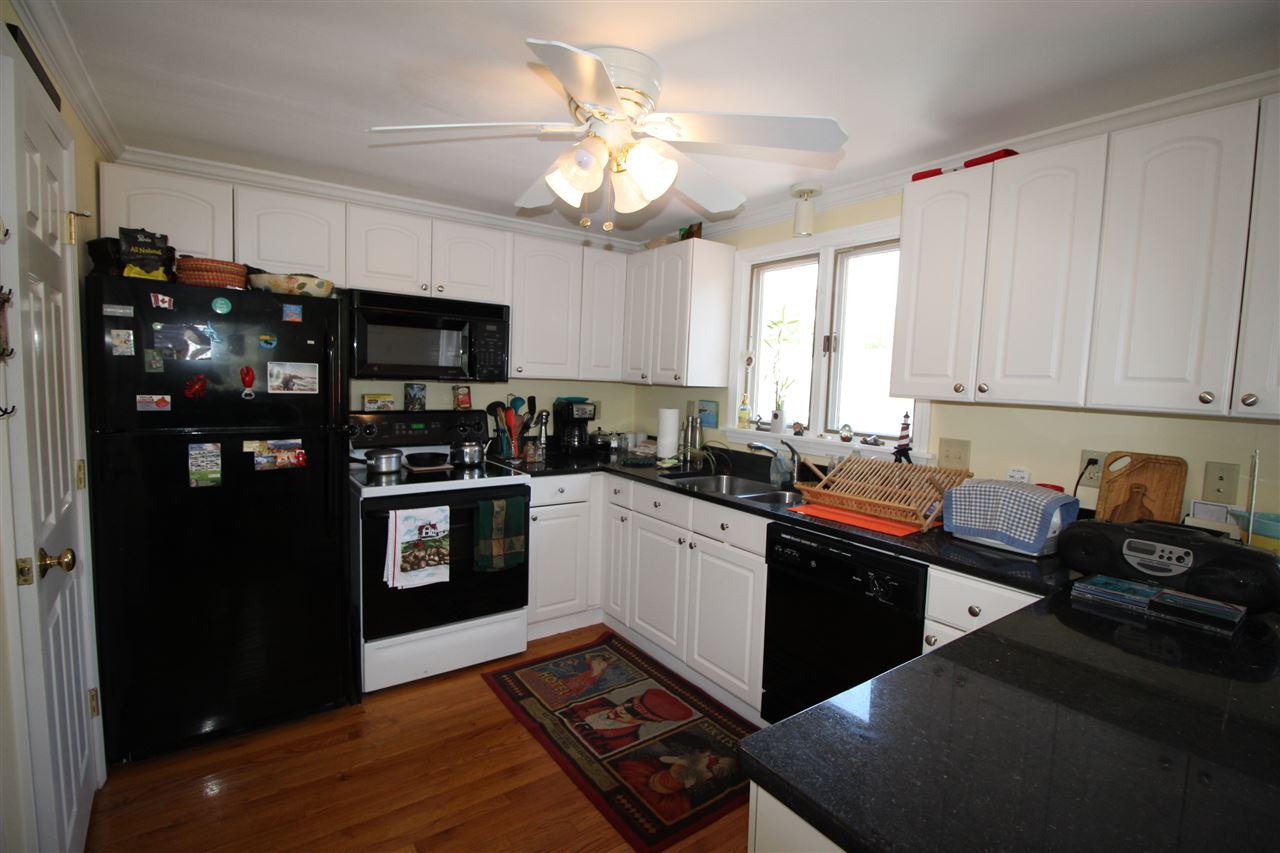 17 Woodside Meadow Road, Unit 9 York, ME 03909 - Photo 6 of 26 Gallery Image 6