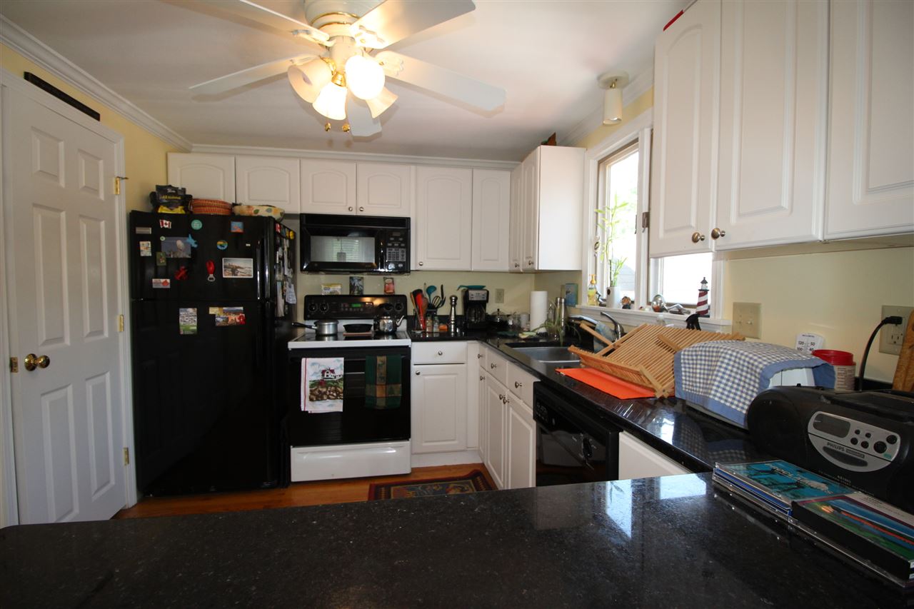 17 Woodside Meadow Road, Unit 9 York, ME 03909 - Photo 9 of 26 Gallery Image 9