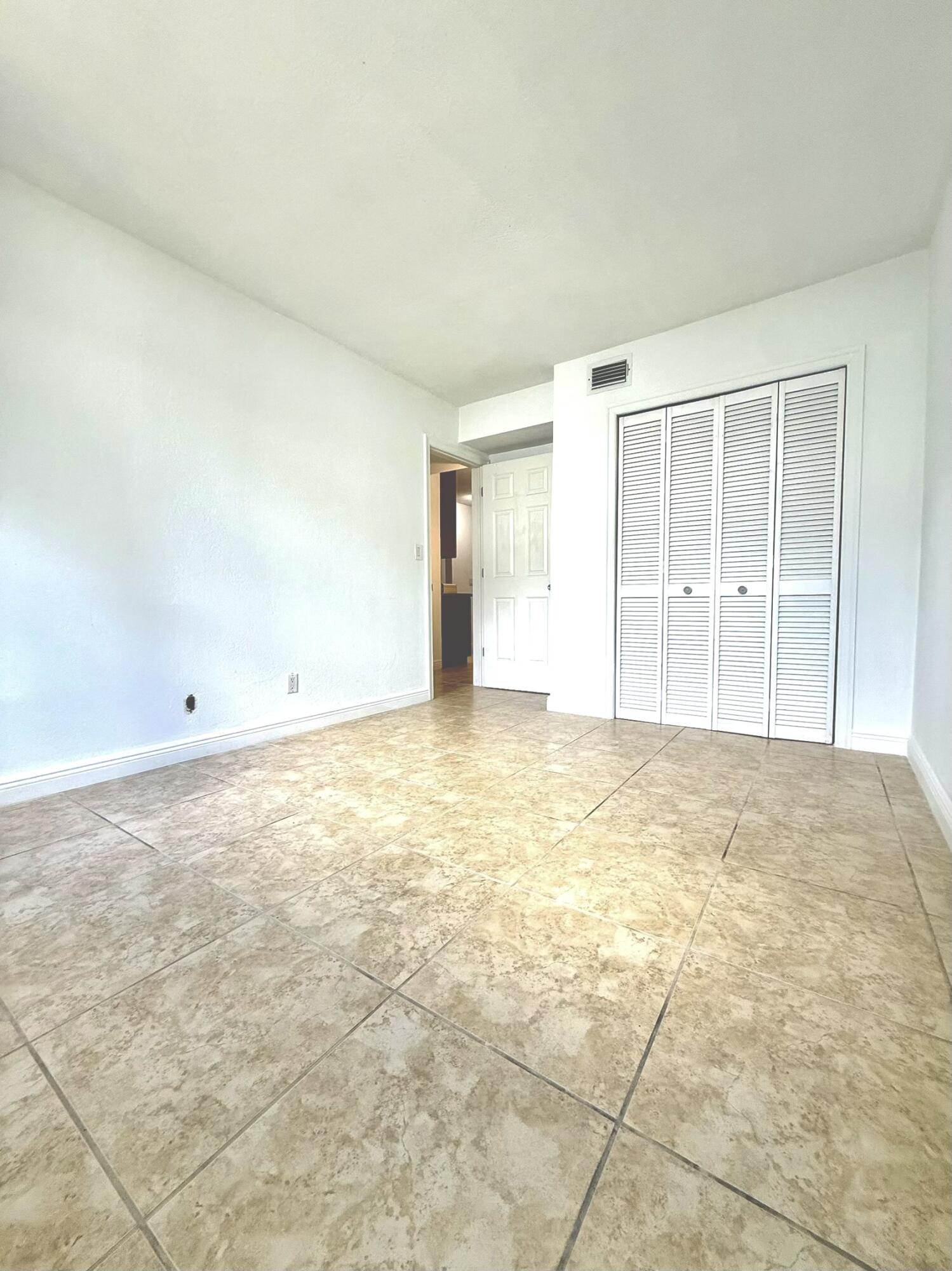 199 East McNab Road, Unit 109 Pompano Beach, FL 33060 - Photo 8 of 17