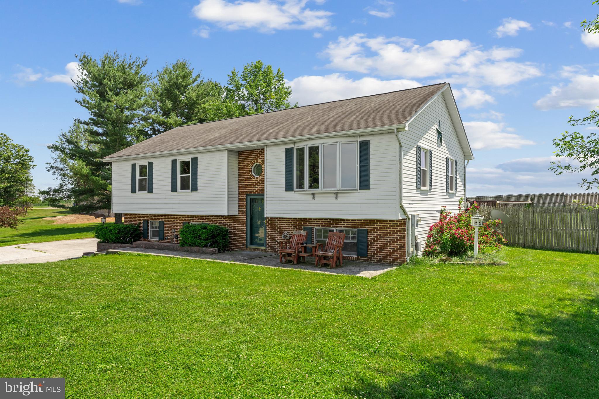 6442 Walker Road Stewartstown, PA 17363 - Photo 2 of 34