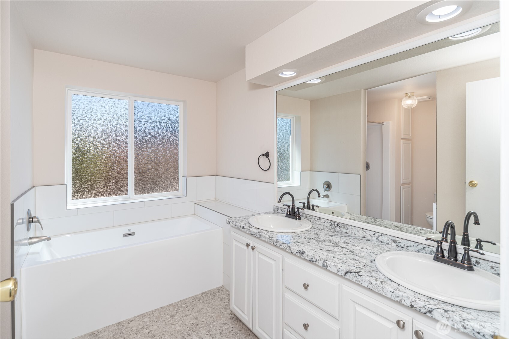 2289 Towne Point Avenue Port Townsend, WA 98368 - Photo 16 of 35