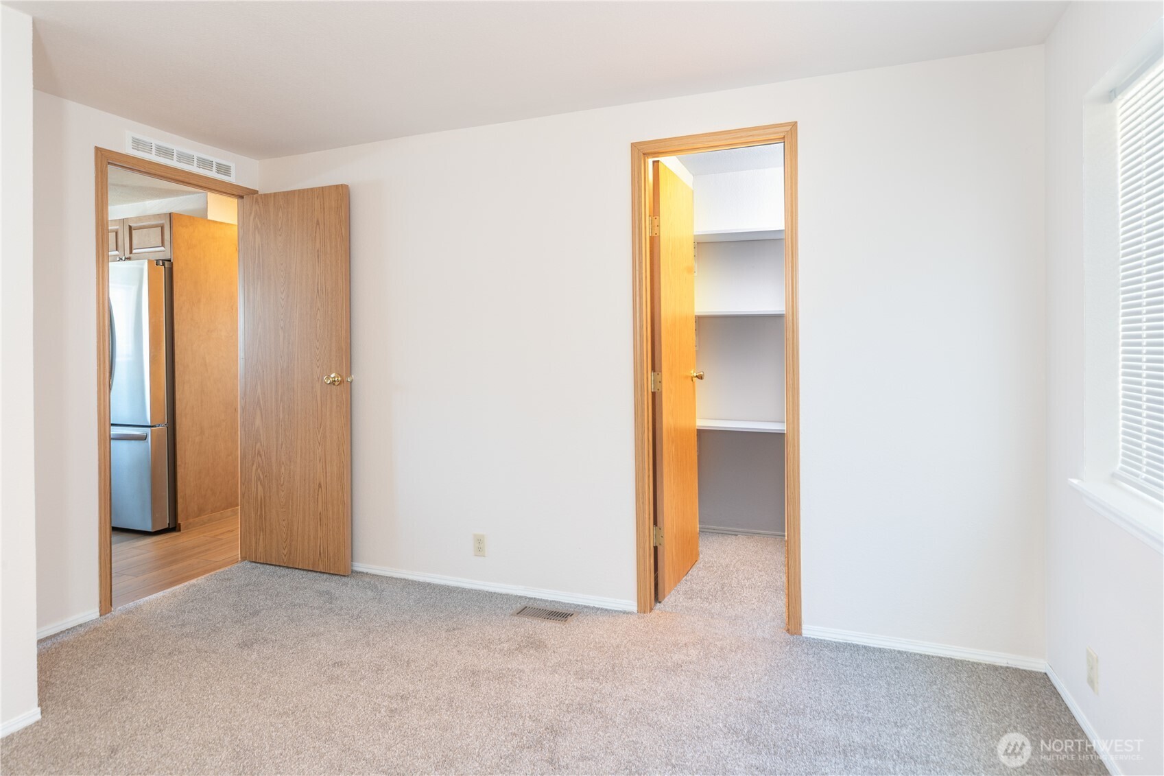 2289 Towne Point Avenue Port Townsend, WA 98368 - Photo 19 of 35