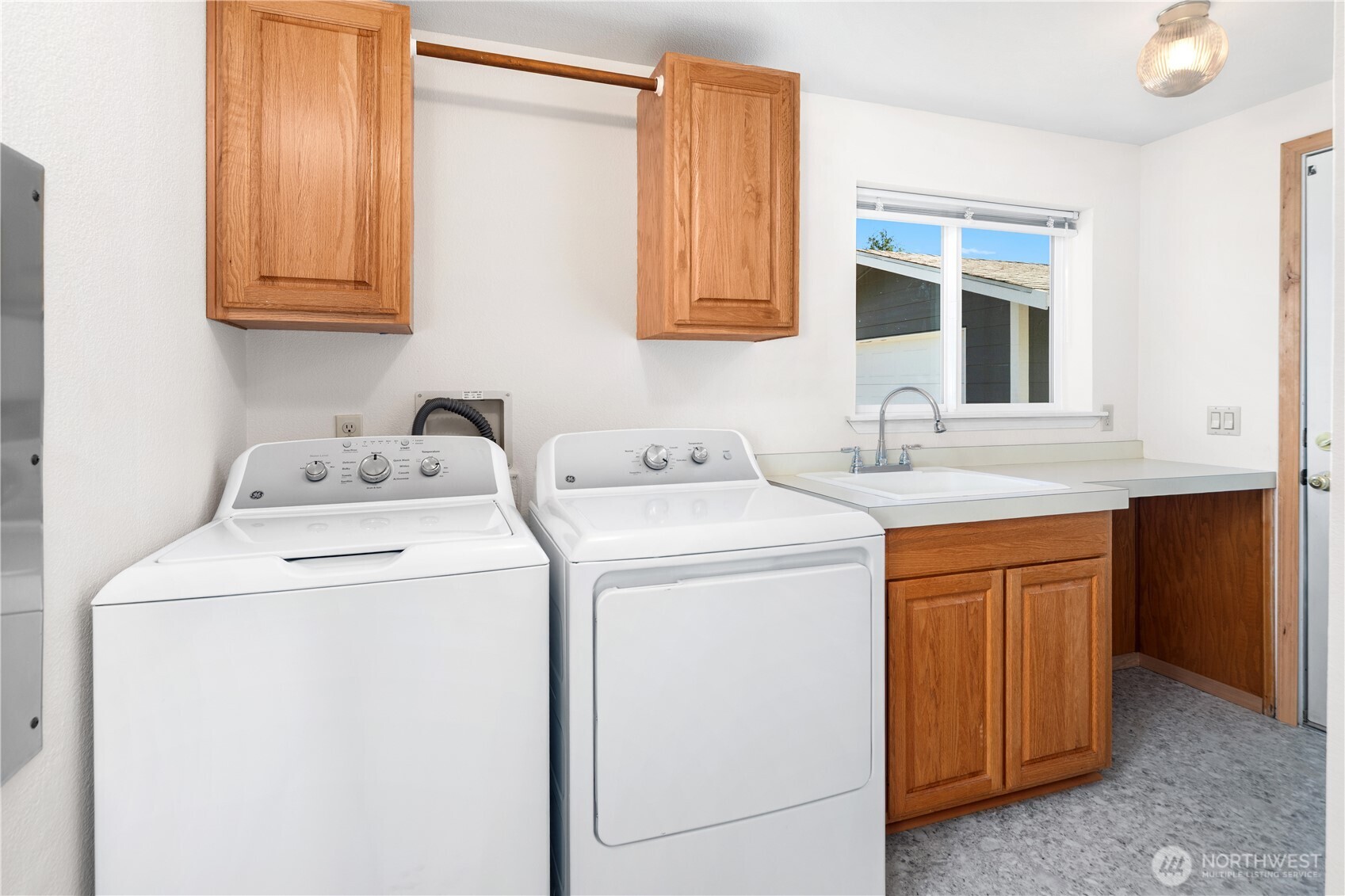 2289 Towne Point Avenue Port Townsend, WA 98368 - Photo 22 of 35