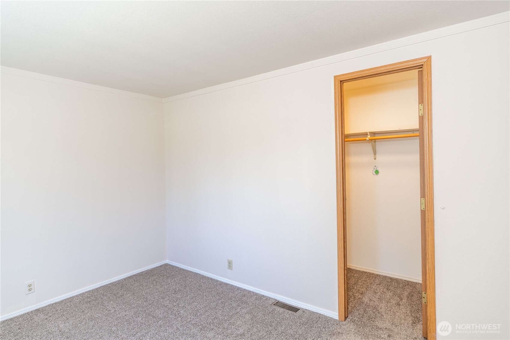 2289 Towne Point Avenue Port Townsend, WA 98368 - Photo 24 of 35