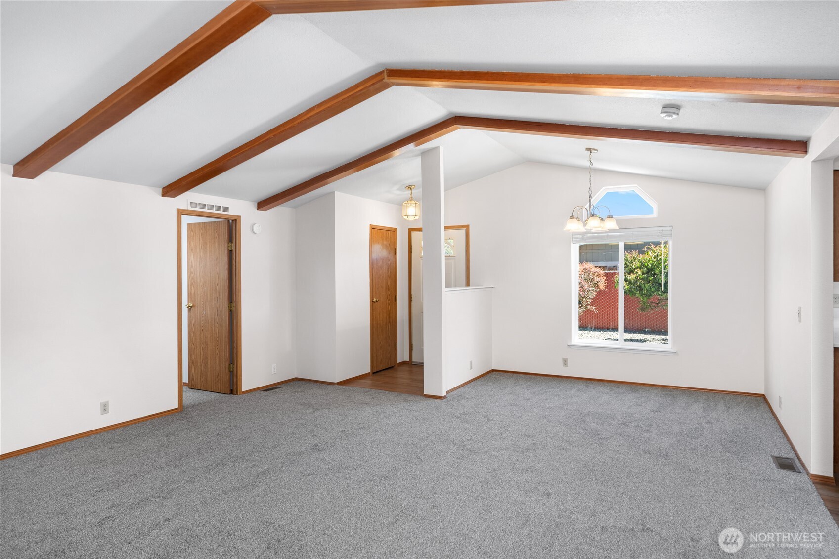 2289 Towne Point Avenue Port Townsend, WA 98368 - Photo 4 of 35