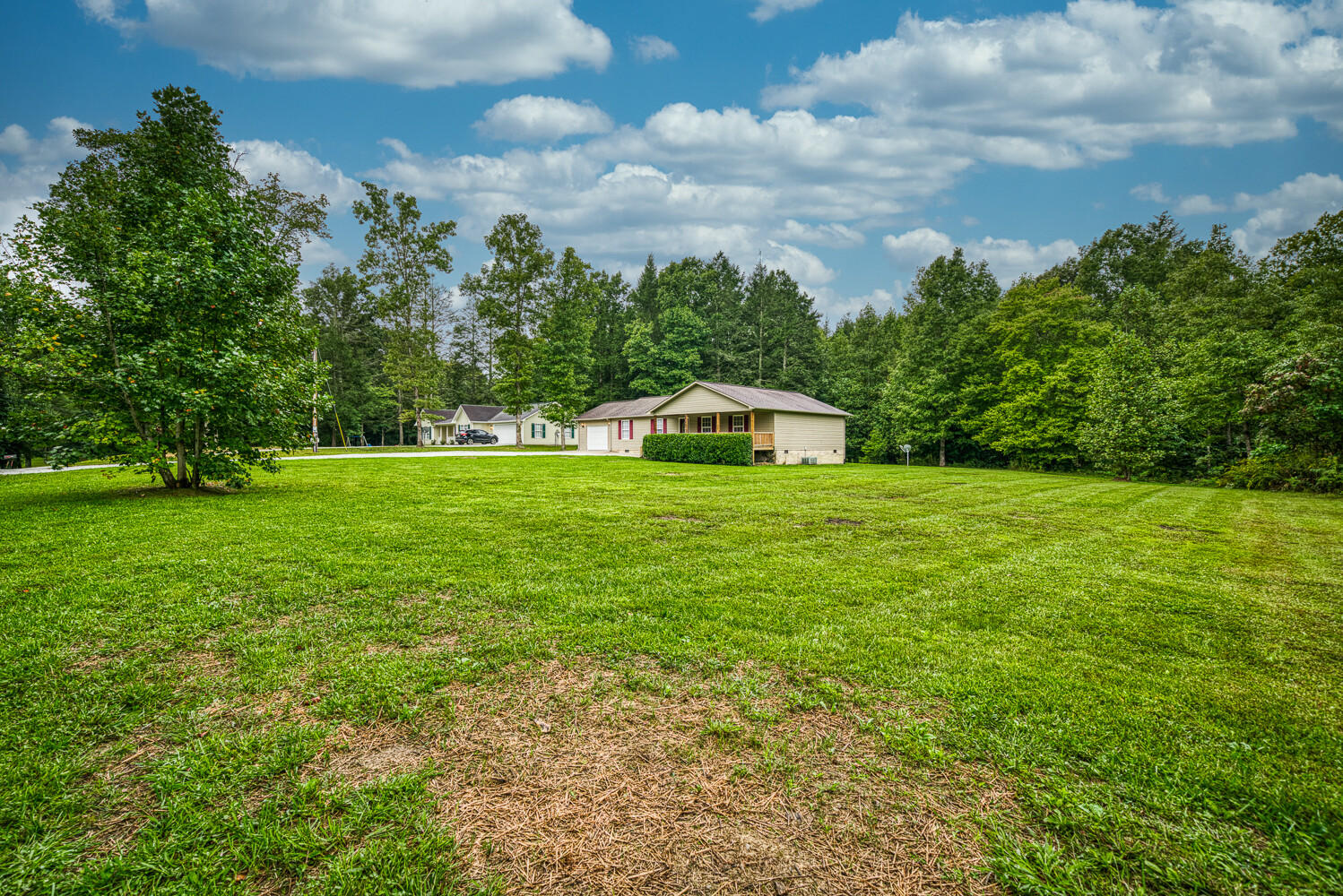1334 Phillips Flats Road Oneida, TN 37841 - Photo 3 of 28 06_1334PhillipsFlatsRdOneida029_TNPC2Edi