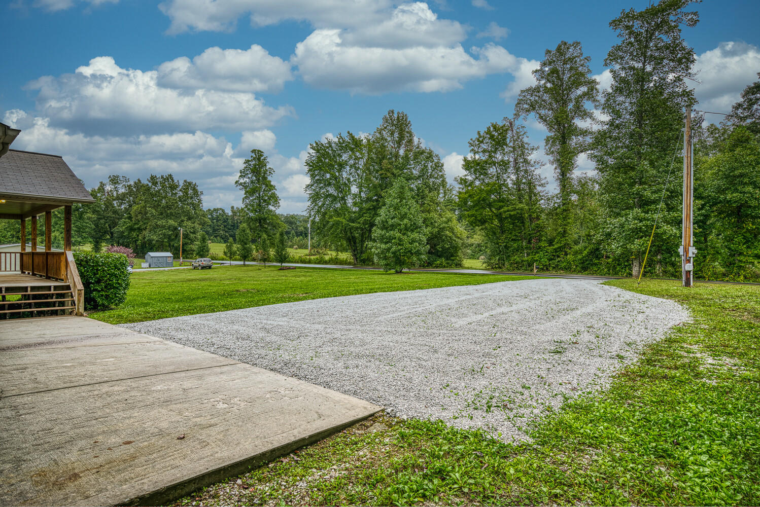 1334 Phillips Flats Road Oneida, TN 37841 - Photo 7 of 28 03_1334PhillipsFlatsRdOneida014_TNPC2Edi