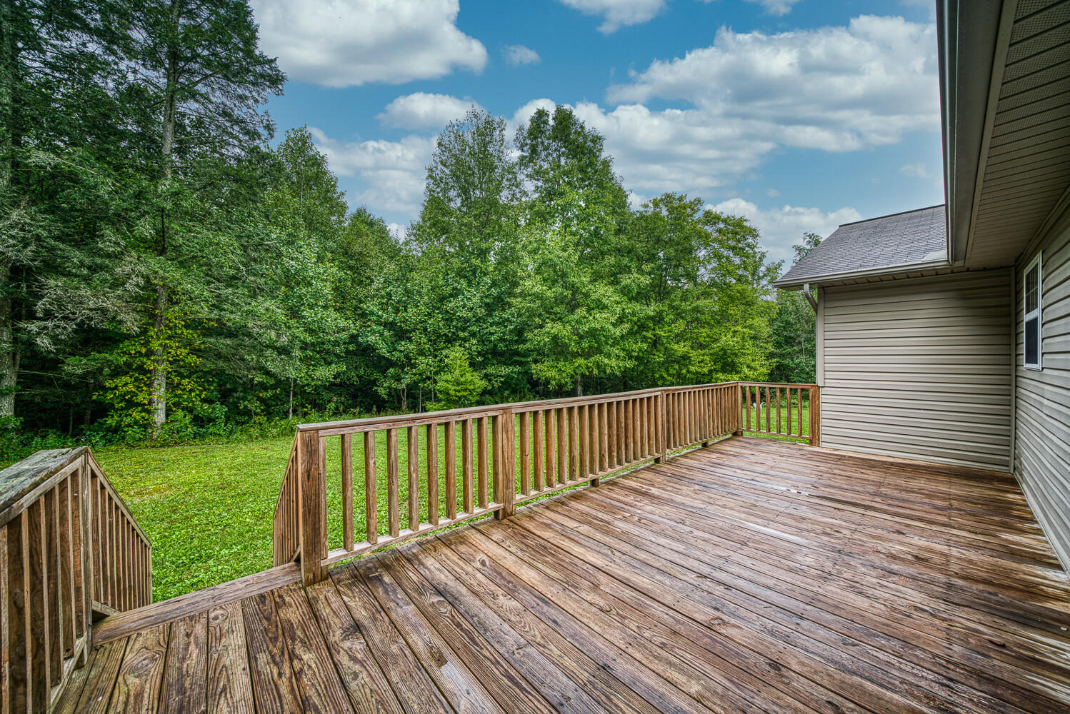 1334 Phillips Flats Road Oneida, TN 37841 - Photo 10 of 28 09_1334PhillipsFlatsRdOneida054_TNPC2Edi