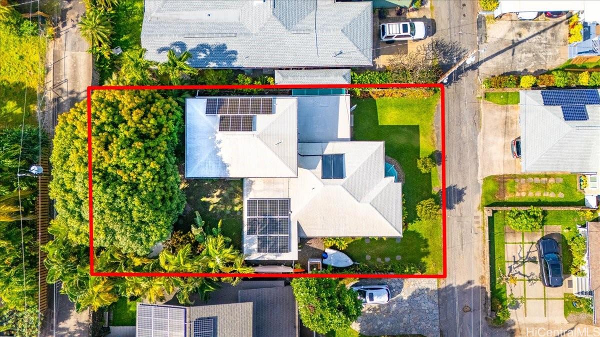 465 Kawailoa Road, Unit C Kailua, HI 96734 - Photo 24 of 25 Layout of property on private road-red boundary is approximate. Notice the 20 owned PV panels, 2 solar water heater panels & boat parking.