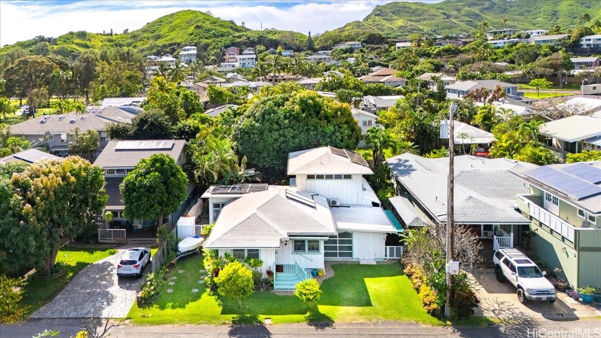 465 Kawailoa Road, Unit C Kailua, HI 96734 - Photo 25 of 25 Quaint charming property w/3+ parking. 1 car parking in front of boat on left and 2+ car parking on open grass area to the right!