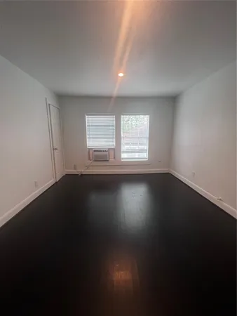 $1,000 | 605 Enid Street, Houston, TX 77009